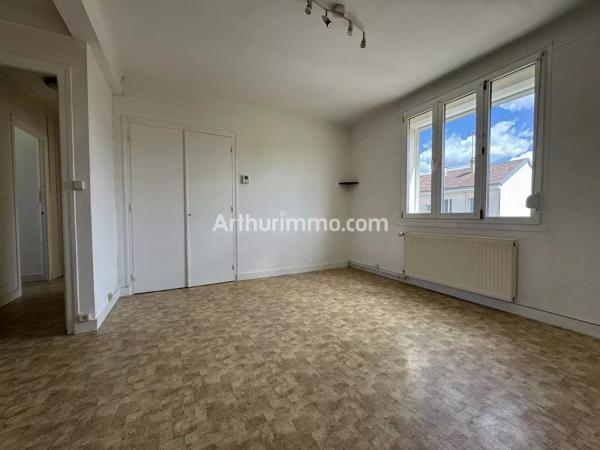 Location                                                      Appartement
                        
                     3 pièces                      57 m2                     à Tavaux