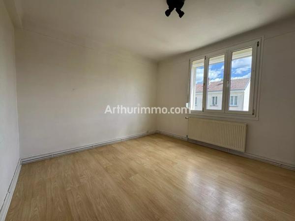 Location                                                      Appartement
                        
                     3 pièces                      57 m2                     à Tavaux