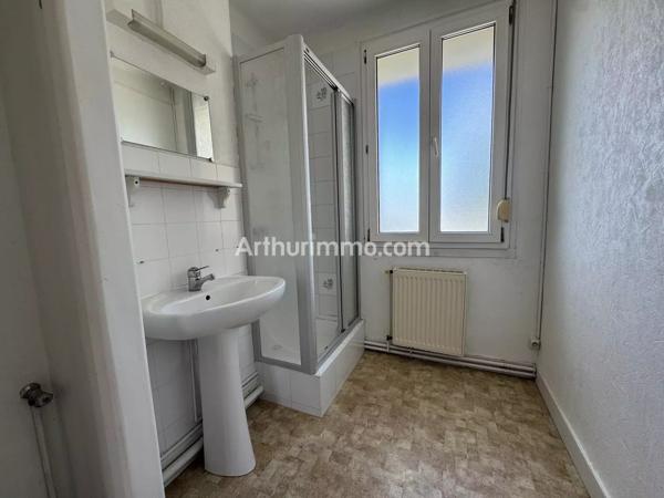 Location                                                      Appartement
                        
                     3 pièces                      57 m2                     à Tavaux