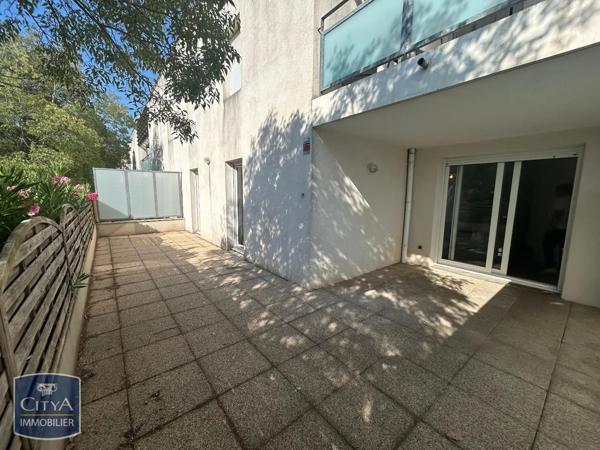 Appartement à louer 3 pièces 64m² Miramas (13140)