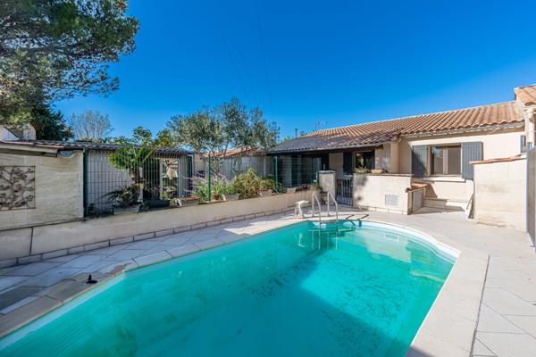 Maison à vendre à Carpentras - 5 pièces avec piscine