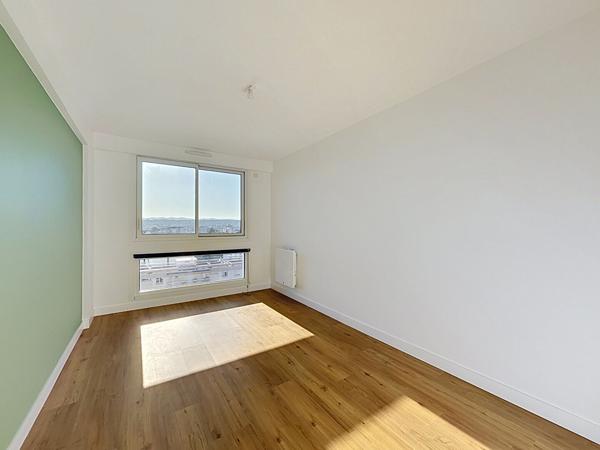 Appartement Lyon 5 pièces rénové Monplaisir Grange Blanche avec place de parking