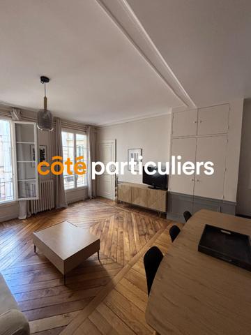Location Appartement75 m² - 4 Pièces - Paris (75008)