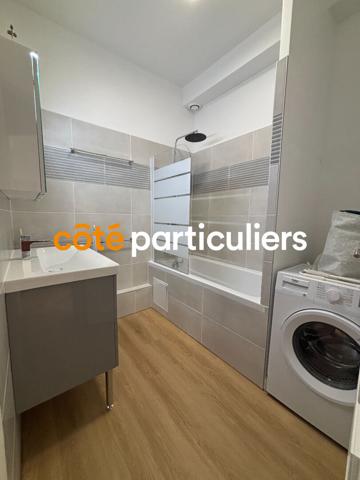 Location Appartement75 m² - 4 Pièces - Paris (75008)
