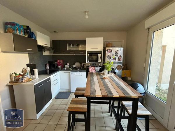 Maison à louer 4 pièces 74m² Laval (53000)