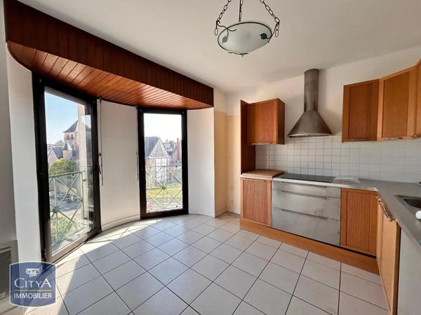 Appartement à louer 4 pièces 107.25m² Laval (53000)