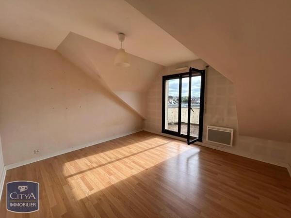 Appartement à louer 4 pièces 107.25m² Laval (53000)