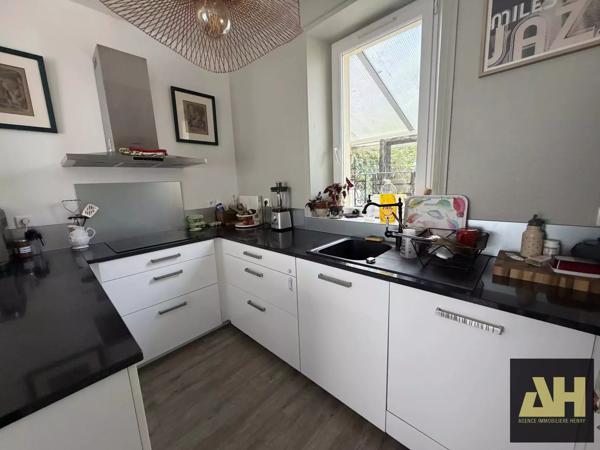 EXCLUSIVITÉ -MAISON DE  CHARME DES ANNÉES 30 - 3 CHAMBRES- JARDIN