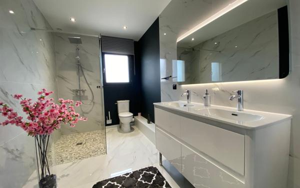 Maison à vendre    5 pièces •  Castelsarrasin