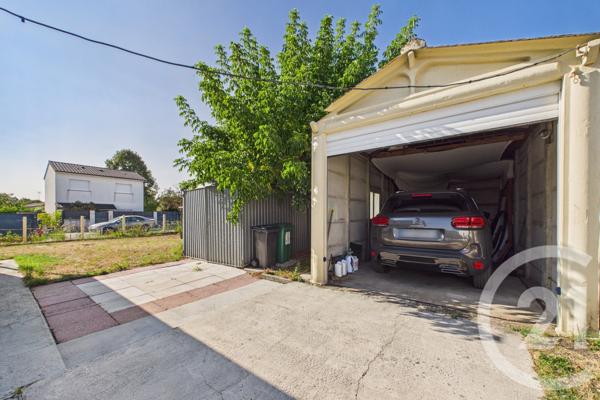 Maison à vendre  5 pièces - 103,04 m 2   EYSINES  - 33