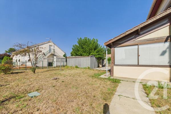 Maison à vendre  5 pièces - 103,04 m 2   EYSINES  - 33