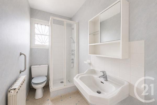 Maison à vendre  5 pièces - 103,04 m 2   EYSINES  - 33