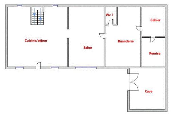 Maison en pierre rénovée de 150 m²  4 chambres dépendances  terrain clos  1489m²