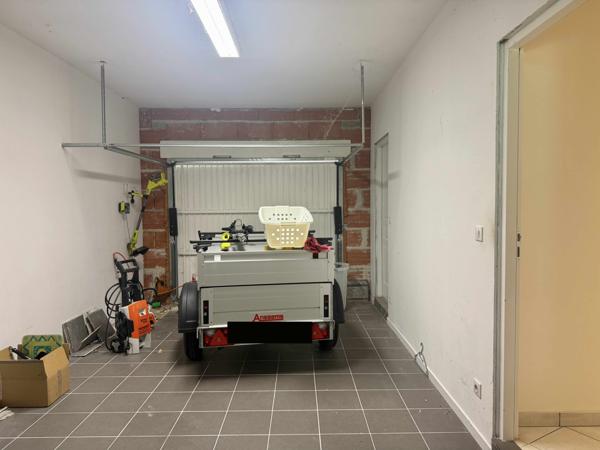 Roquecor (82150) ROQUECOR Maison de plain-pied avec 4 chambres, atelier et jardins