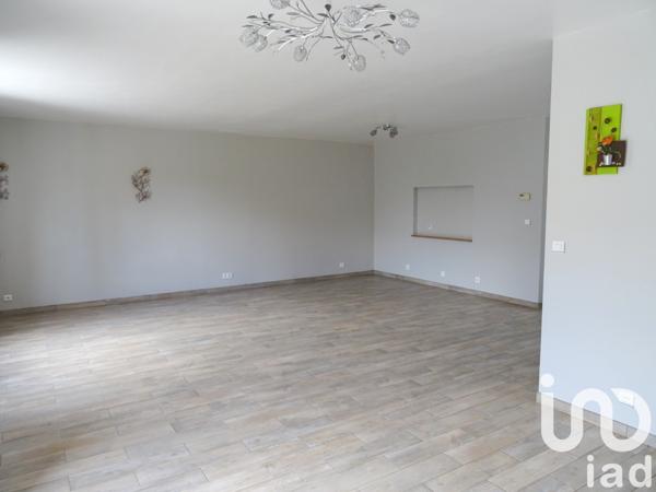 Maison 6 pièces de 120 m² à Pommeuse (77515)