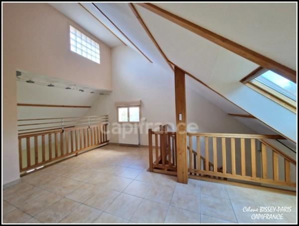 Pavillon Moderne à vendre 5 pièces, 4 chambres, 2 salle d'eau, 1 salle de bain, Sous-Sol 4 voitures, Terrain 3920 M2 AUXERRE (89)