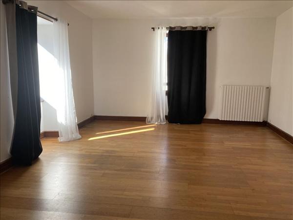 Appartement à louer 570 € CC QUIMPERLE 3 p 70 m² DPE D