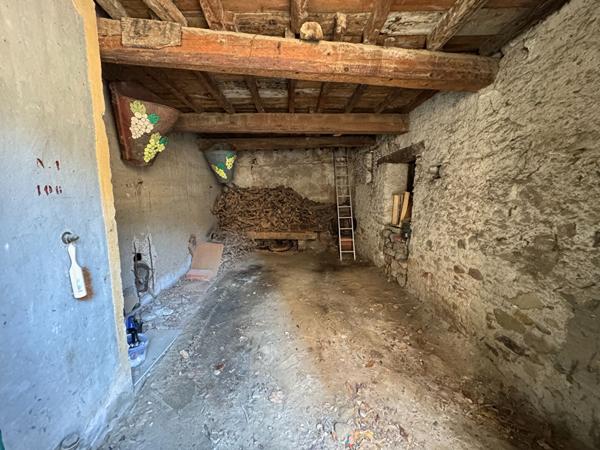 Remise Pieusse 65.88 m2