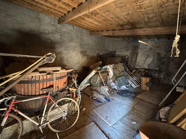 Remise Pieusse 65.88 m2