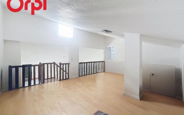 Maison à vendre    3 pièces •  Bompas