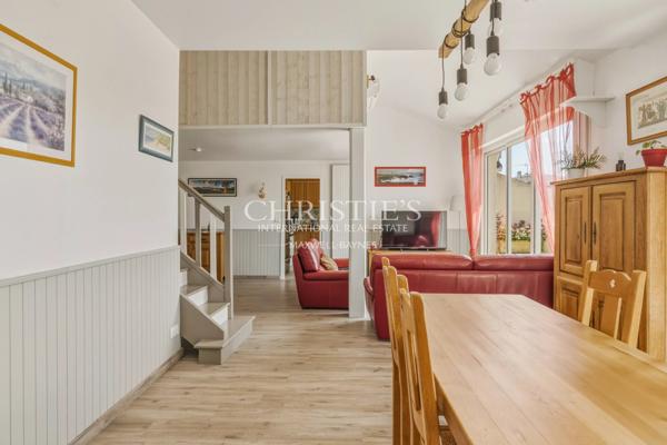 Dernier Etage – Terrasse – 4 Chambres – Garage – Ascenseur
