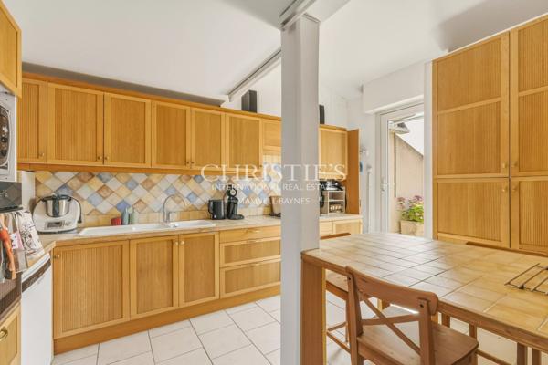 Dernier Etage – Terrasse – 4 Chambres – Garage – Ascenseur