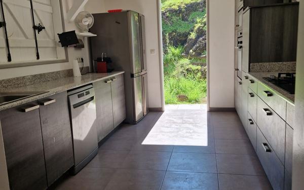 Maison à louer    4 pièces •  Le Diamant