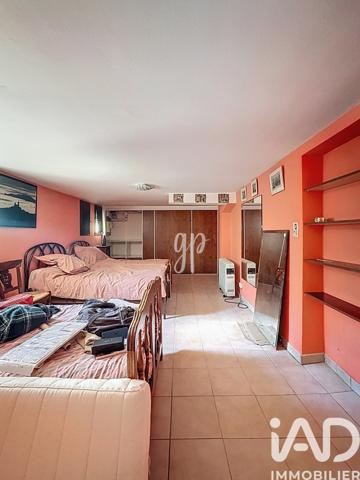 Maison à vendre 7 pièces 233 m² Carpentras