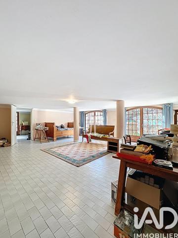 Maison à vendre 7 pièces 233 m² Carpentras