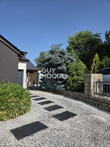 Maison à vendre de 7 pièces de 151 m2 hab avec piscine et 324 m² utiles sur un terrain de 1406 m2