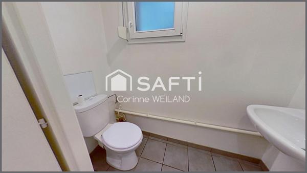 Magnifique duplex dans petite copropriété, DPE C, 2 chambres, grande terrasse, garage. Centre ville