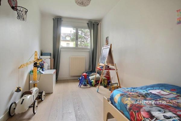 Location Appartement 4 pièces 91 m2 à Charenton-le-Pont