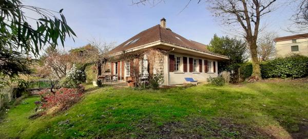 A vendre à ORSAY (91), maison familiale 6 chambres terrain 660 m2