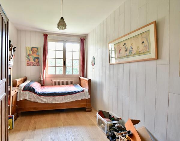 A vendre à ORSAY (91), maison familiale 6 chambres terrain 660 m2