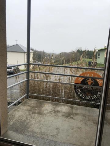 Location                                                      Appartement
                        
                     2 pièces                      43 m2                     à Baraqueville