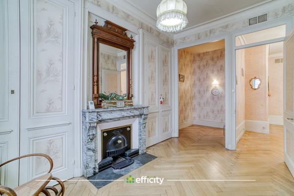 Appartement
         3 pièces
        - 71 m² Exclusivité 375 000 € *