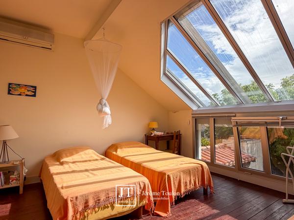 Maison 5 pièce(s) 4 chambre(s) 155 m²