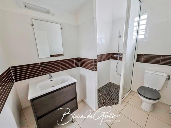 Maison à vendre 4 pièces BAIE MAHAULT (971)