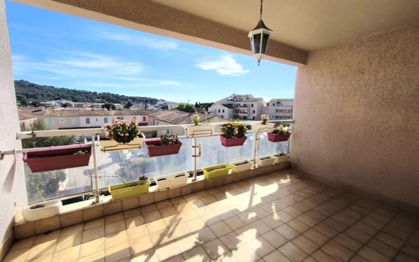 Appartement à vendre    3 pièces • 61,43 m2 Sanary-sur-Mer