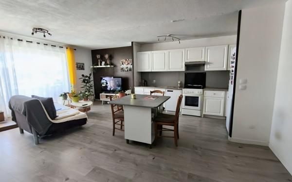 Appartement à vendre    3 pièces • 61,43 m2 Sanary-sur-Mer