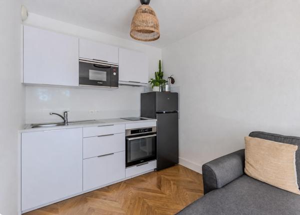 Appt Bruges 40 m² balcon + parking
