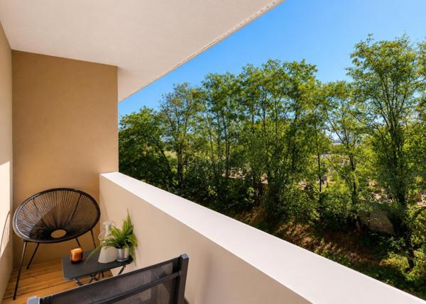 Appt Bruges 40 m² balcon + parking