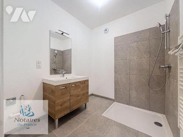 APPARTEMENT T3 - CENTRE VILLE - HAZEBROUCK

A découvrir, superbe appartement de Type 3, d'une...