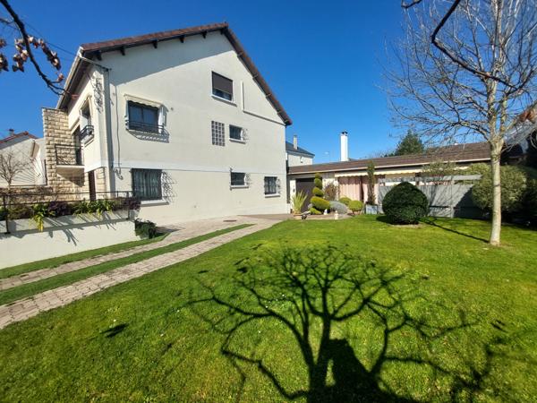 Ormesson-sur-Marne (94490) MAISON avec 4 chambres, 2 garages, jardin et une dépendance de 50 m²