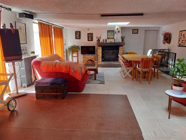 Ormesson-sur-Marne (94490) MAISON avec 4 chambres, 2 garages, jardin et une dépendance de 50 m²