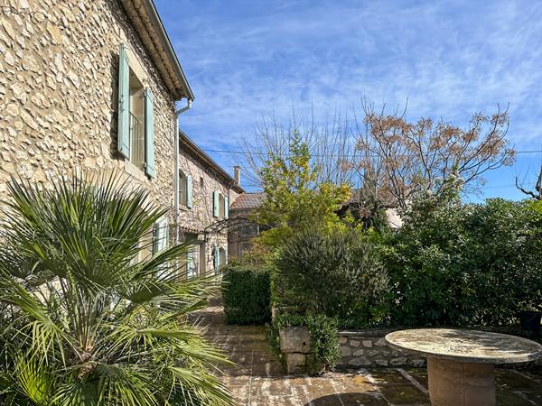 Maison Chateaurenard 7 pièce(s) 457 m2