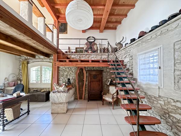 Maison Chateaurenard 7 pièce(s) 457 m2