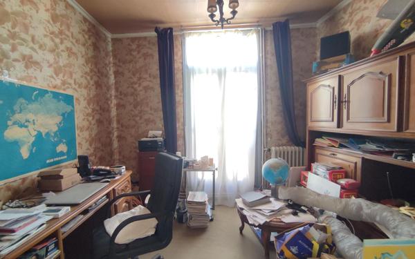 Maison à vendre    8 pièces •  Pouzolles