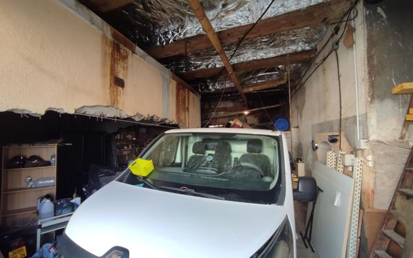 Maison à vendre    8 pièces •  Pouzolles