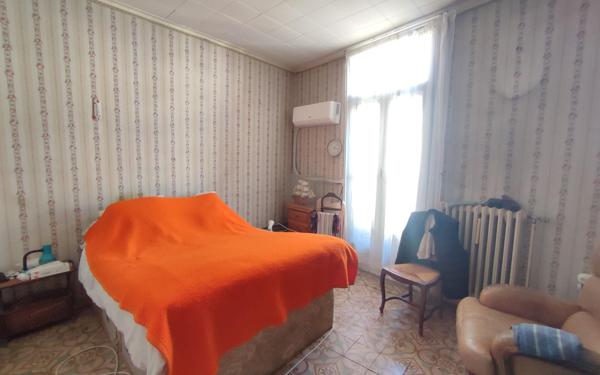 Maison à vendre    8 pièces •  Pouzolles